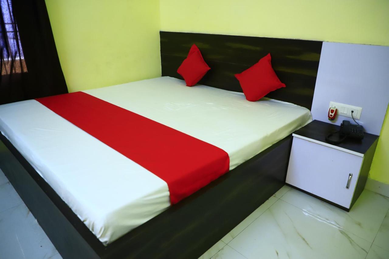 Shivraj Homestay Матхура Екстер'єр фото