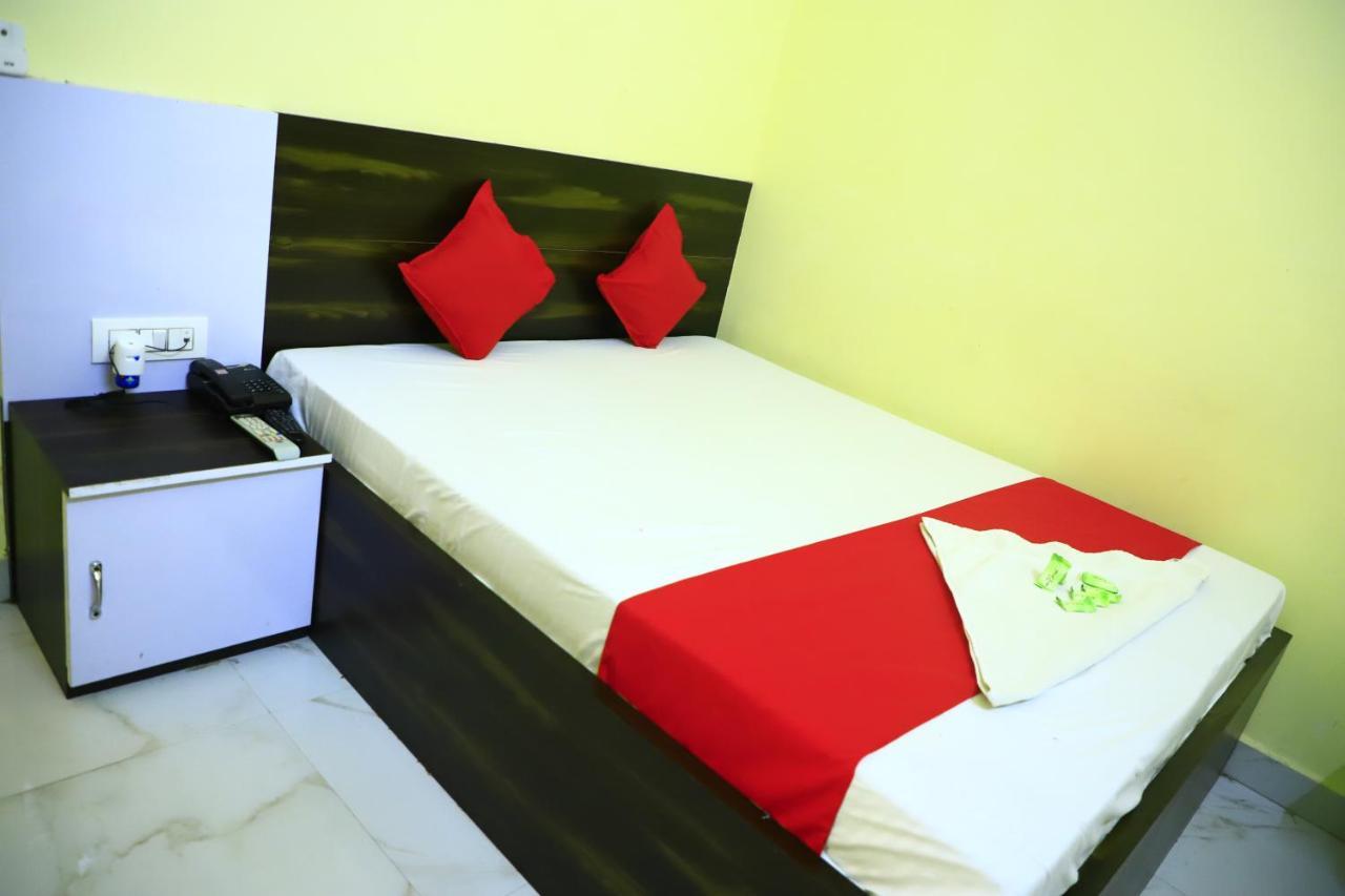 Shivraj Homestay Матхура Екстер'єр фото
