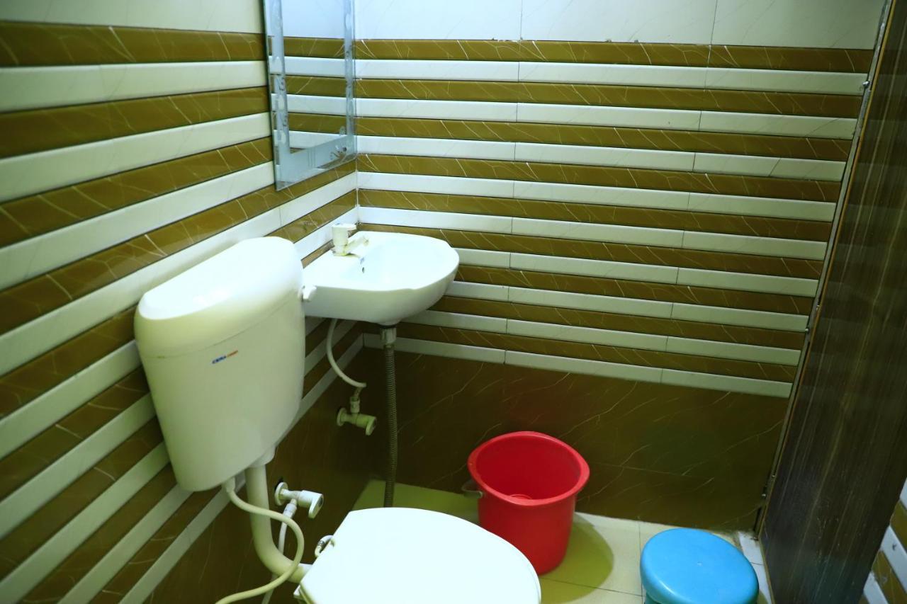 Shivraj Homestay Матхура Екстер'єр фото