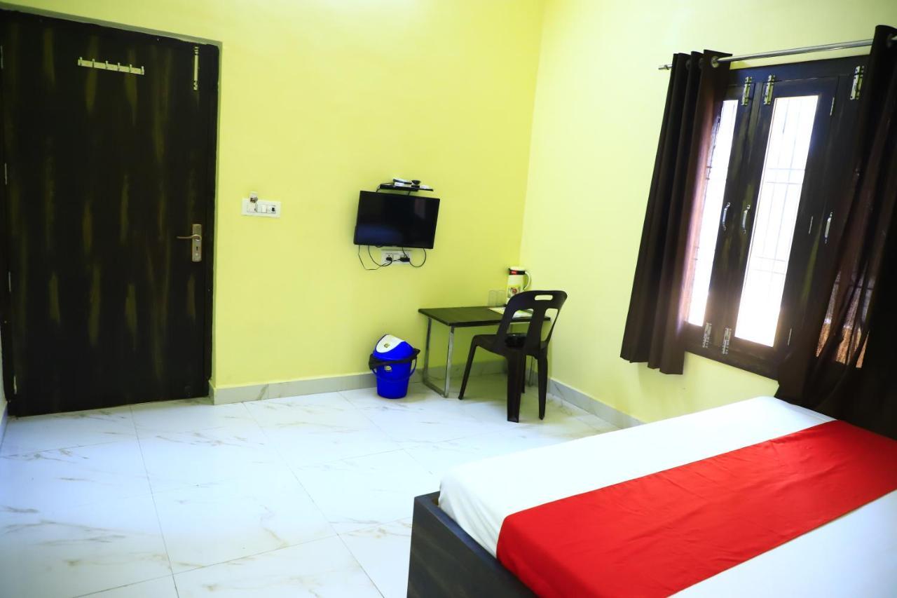 Shivraj Homestay Матхура Екстер'єр фото