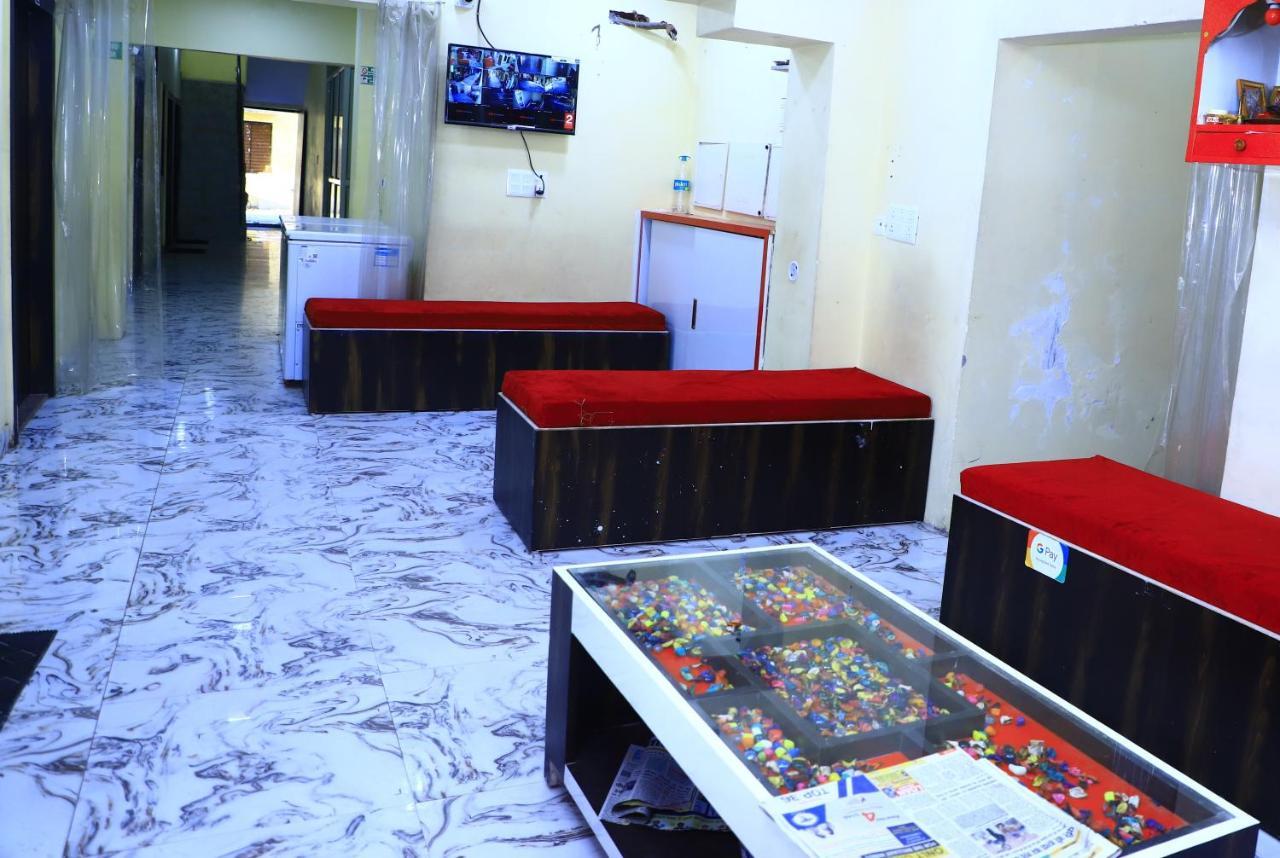 Shivraj Homestay Матхура Екстер'єр фото